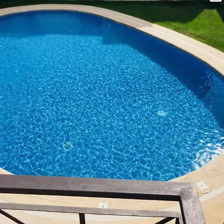 Con Terraza Y Piscina En * Malgrat de Mar