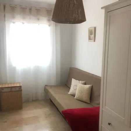 Con Terraza Y Piscina En Apartment *